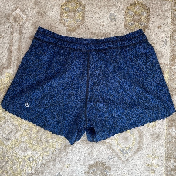 Lululemon Hit It Short Cerulean Blue size 4 - Picture 4 of 13